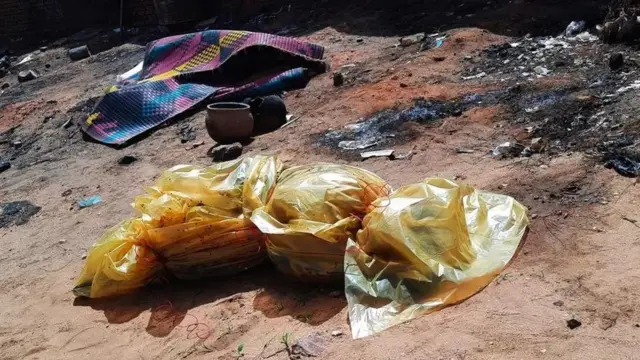 Baadhi ya maiti ziliachwa zioze mitaani