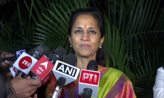 सुप्रीया सुळे 