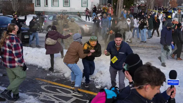 demonstracije u mineapolisu, imigracioni agenti