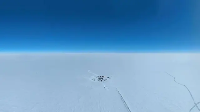 mesto na Antarktik gde je iskopano ledeno jezgro