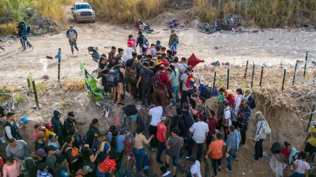 అమెరికాలోకి అక్రమ వలసలు