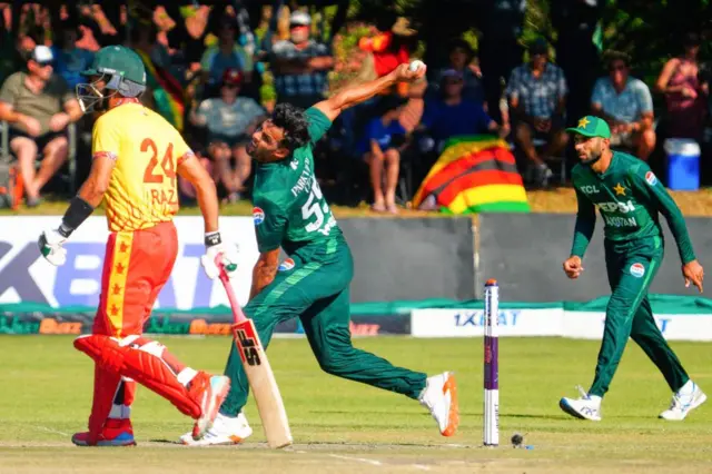 پاکستان، زمبابوے