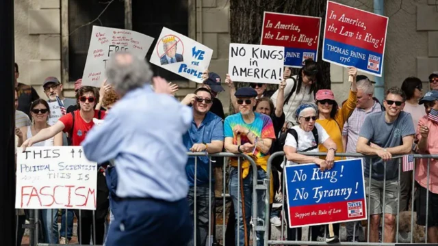 Masu zanga-zanga a Lexington, Massachusetts