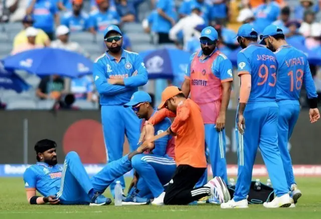 இந்தியா ஏன் ஒன்பது பேருடன் பந்து வீசியது? 