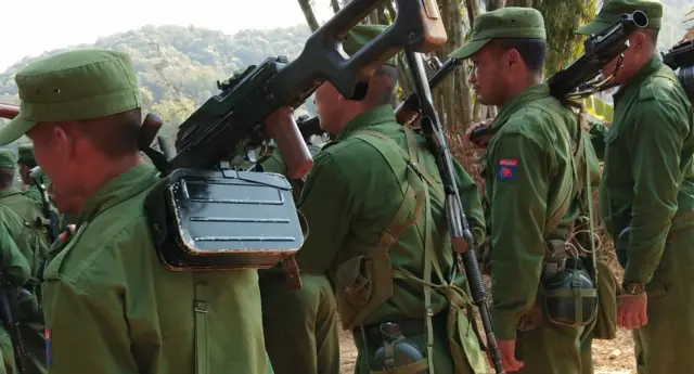 “ဒီကိစ္စနဲ့ ပတ်သက်လို့ အချက်အလက်တွေကို ထုတ်ဖော်ဖို့ အဆင်မပြေပါဘူး။ ဗမာစစ်တပ်က အရင်တိုက်ခိုက်တာလို့ ပြောလို့ရတာပါ” 
