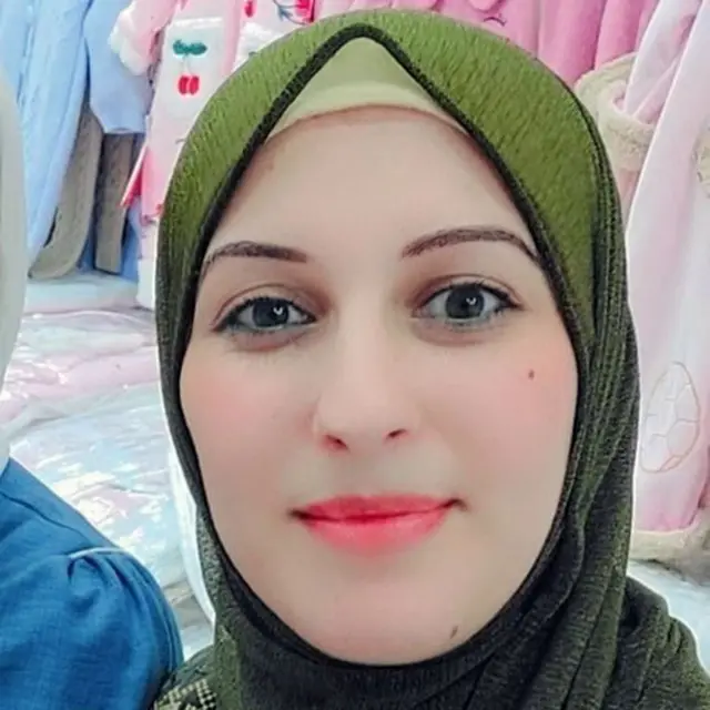 Yaqin dostlar bilan yashirin video jinsiy aloqa kuzatuvi