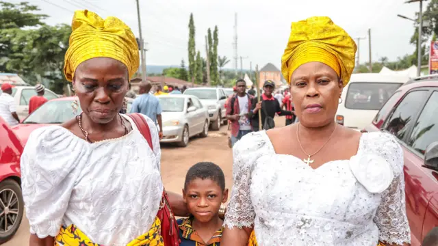 Ụnwaanyị na-eme Ikeji