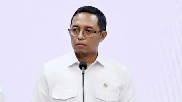 Hasan Hasbi, kepala komunikasi kepresidenan, MBG, efisiensi