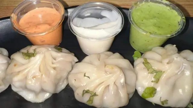 கைது நடவடிக்கைகளை தியோரியா சதர் காவல் வட்ட அதிகாரி சுனில் ரெட்டி உறுதிப்படுத்தினார். மேலும், இச் சம்பவத்தோடு தொடர்புடைய மற்ற குற்றவாளிகளை கண்டுபிடிக்க காவல் துறை தேடுதல் நடவடிக்கையில் ஈடுபட்டு வருவதாகவும் அவர் தெரிவித்தார்.