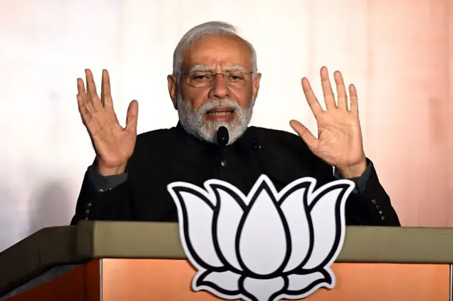 মোদী ম্যাজিক অব্যাহত।