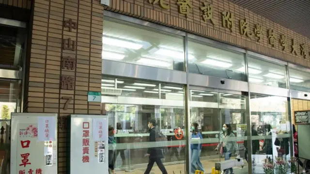 台大醫院路口。