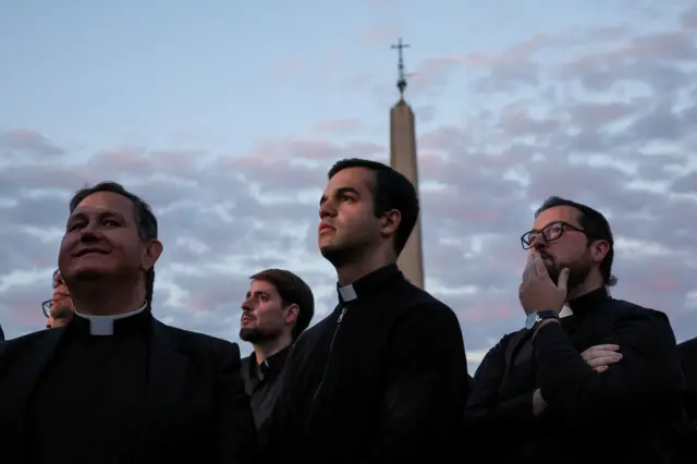 vernici čekaju izbor pape