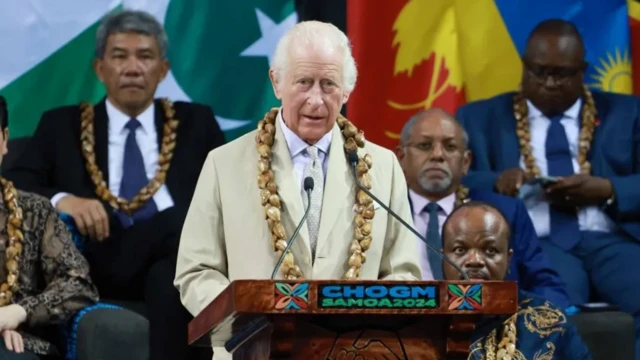 राष्ट्रकुल परिषदेच्या उद्घाटन प्रसंगी आपल्या भाषणात किंग चाल्स यांनी गुलामांचा व्यापार ही इतिहासातील सगळ्यात वेदनादायी घटना असून त्याचे पडसाद आजही उमटत असल्याचं मान्य केलं. 