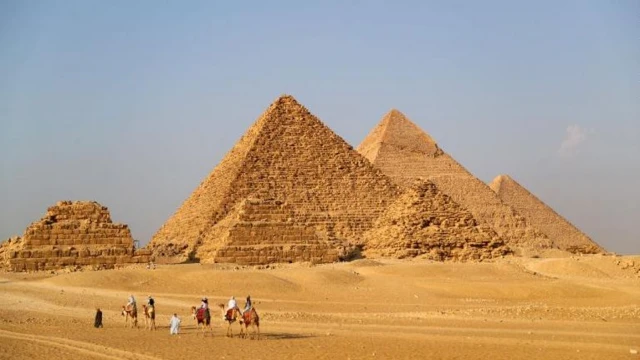 มหาพีระมิดแห่งกีซา