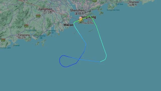 Flightradar24.com 所纪录 AI315 航班盘旋后折返香港的飞行轨迹（16/6/2025）