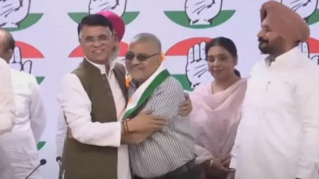 ਡਾਕਟਰ ਧਰਮਵੀਰ ਗਾਂਧੀ