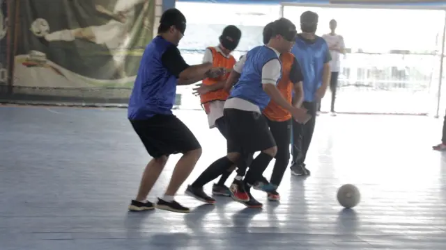 sepak bola tunanetra