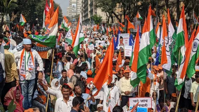 मुंबईतच महाविकास आघाडीचा एकत्रित मोर्चा निघाला होता.