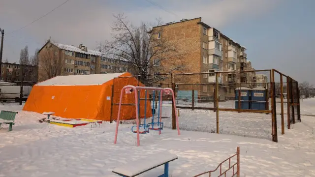 Пункт обігріву у Дарницькому районі Києва