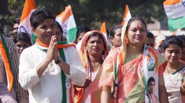 श्यामकुमार बर्वे आणि रश्मी बर्वे 