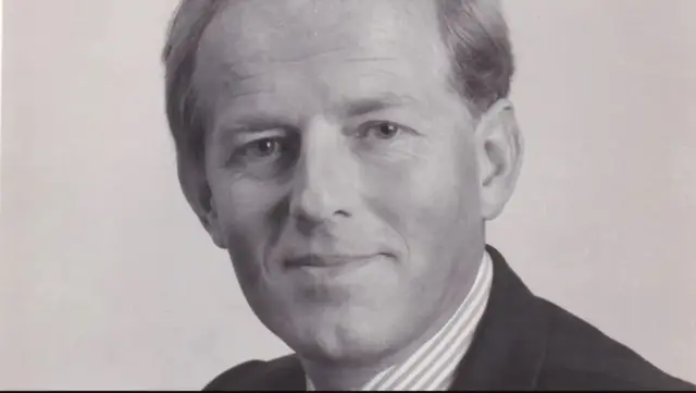 Rugg waxay sheegtay in aabbahood uu ka baxsaday shaki sababtoo ah “dad badan baa jeclaa.”