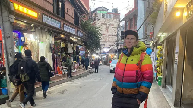 काठमाण्डूको ठमेलमा जोस्ट कोबुस