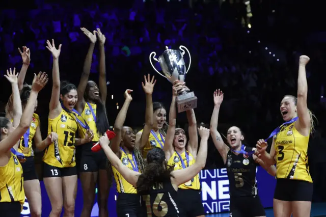 Vakıfbank kadın voleybol takımı