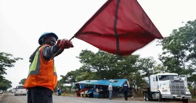 Ndị uweojii na-arụ ọrụ ịhụ na ndị nkiti biri ndụ n'udo n'obodo niile.