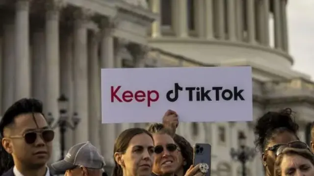 মার্কিন যুক্তরাষ্ট্রের টিকটকের প্রায় ১৫ কোটি ব্যবহারকারী রয়েছে