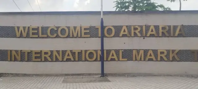 Ọtụtụ ndị ahịa ka na-erubeisi n'iwu ịnọrọ n'ụlọ n'Aba, Ọnịcha