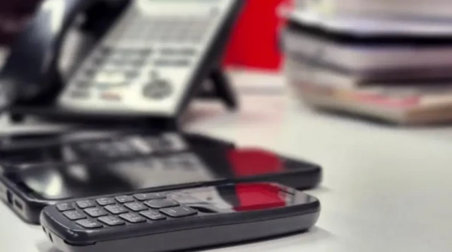 வங்கதேசத்தில் ஒரே ஐஎம்இஐ எண் கொண்ட ஒன்றரை லட்சம் போன்கள் - மோசடியின் பின்னணி என்ன?