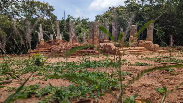 குருந்தூர்மலை