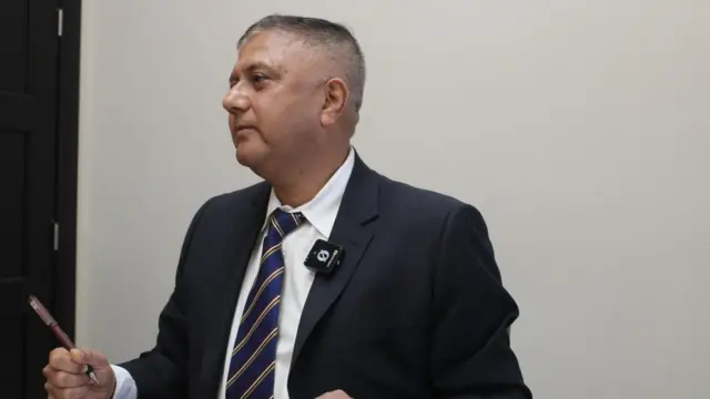 கனடாவில் "மிக மோசமான" சூழலில் இந்திய மாணவர்கள்