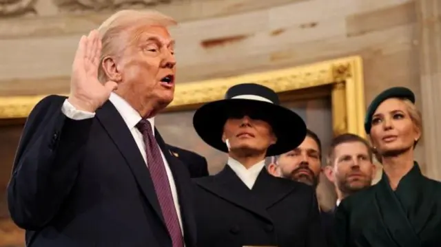  डोनाल्ड ट्रंप