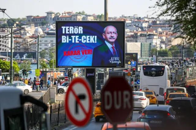 Sandığa gitmeyen seçmen neden kararsız?