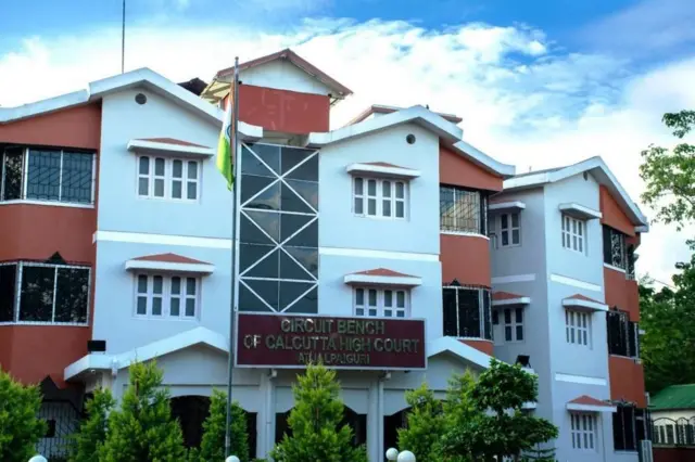 'அக்பர்' மற்றும் 'சீதா' வின் பெயர்களை மாற்றுவது தொடர்பான கொல்கத்தா உயர் நீதிமன்றத்தின் உத்தரவு சொல்வது என்ன?