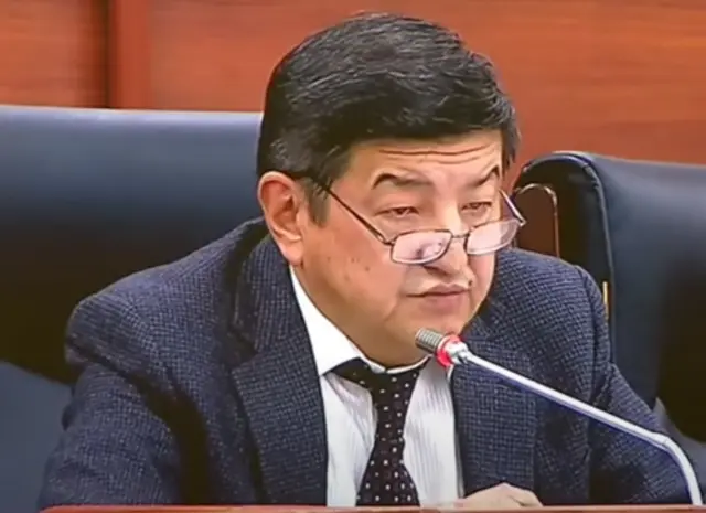 Министрлер Кабинетинин төрагасы Акылбек Жапаров туризмди өнүктүрүү үчүн казино керек деп жатат.