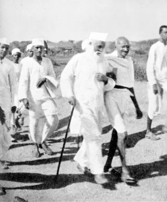 ગાંધીજી સાથે તૈયબજી