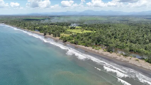 Pantai Bakiriang yang dulu menjadi tempat bersarang ratusan burung maleo.