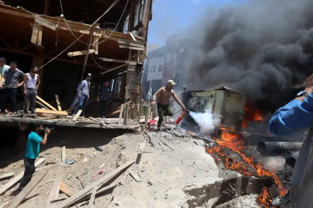 Paypoqdagi sargish fotosurat Nikohdan keyin jinsiy aloqa forum