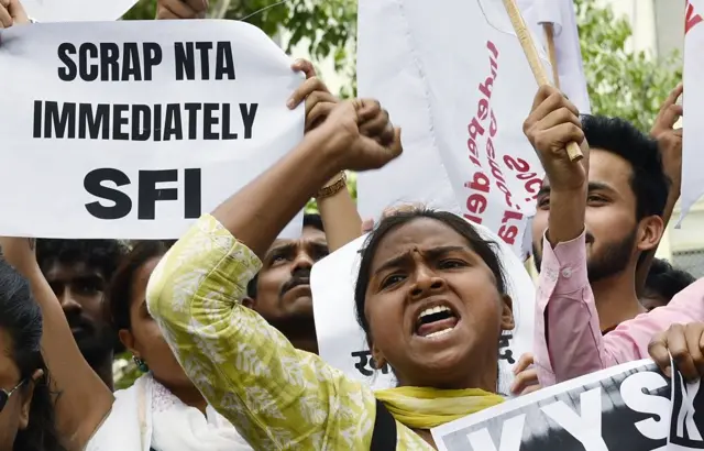 छात्रों का प्रदर्शन