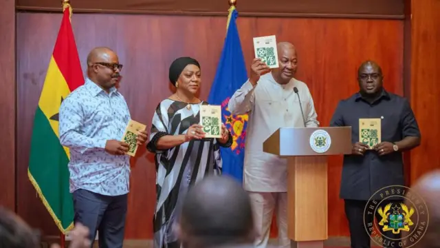 President Mahama and officials