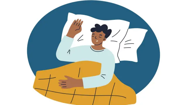 Ilustrație a unei persoane care doarme pe spate sub o pătură, cu un braț odihnindu-se pe pernă.