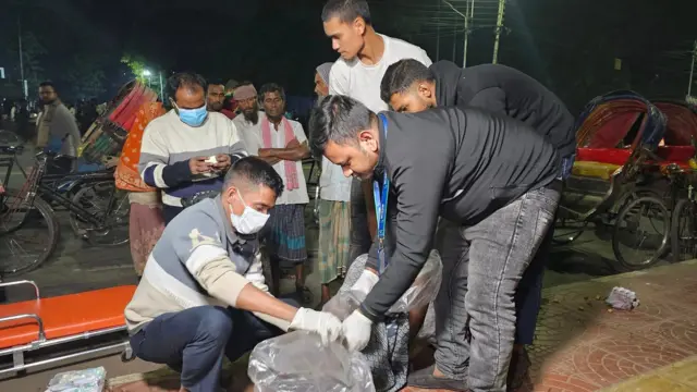 সামাজিক কর্মকাণ্ডের নানা ছবি ফেসবুকে প্রকাশ করেন মিল্টন সমাদ্দার। 