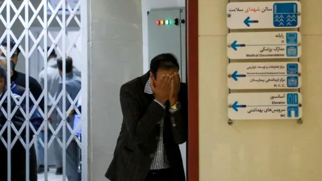 گریه یکی از بازماندگان