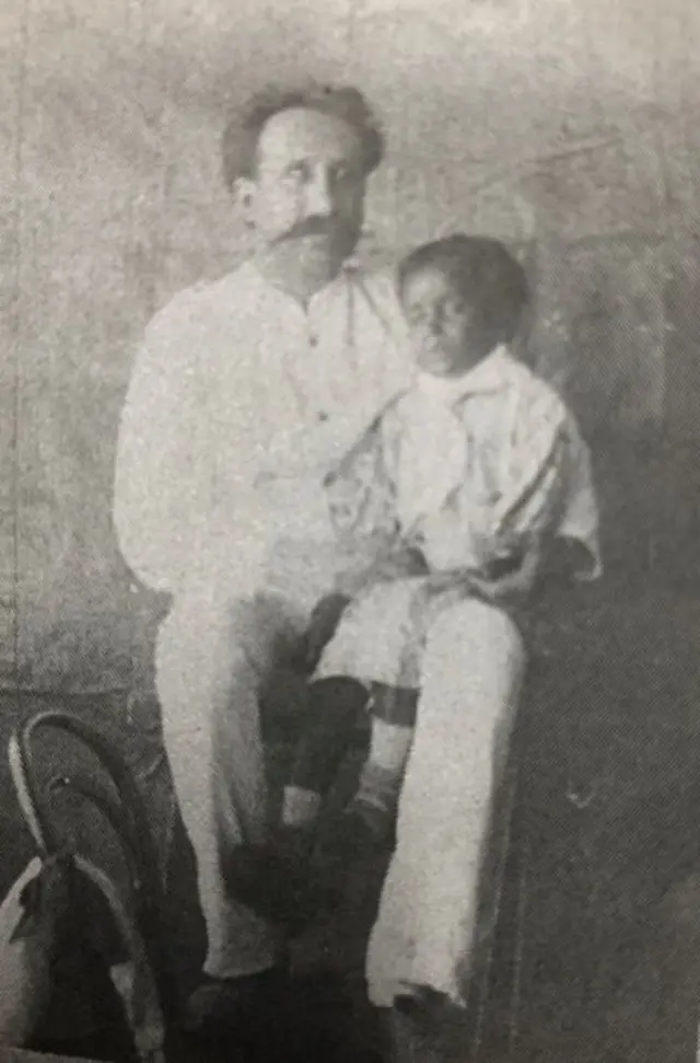 ወልደስላሰ ምስቲ ዘዕበዮ ኢጣልያዊ ኣቦኡ ኣቲላ ሞንደሊ