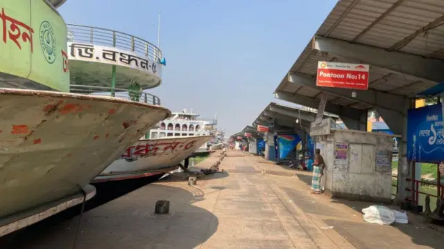 অবরোধের সময়ে সদরঘাট। 