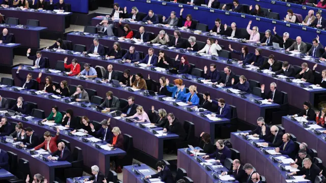 Депутаты проголосовали подавляющим большинством