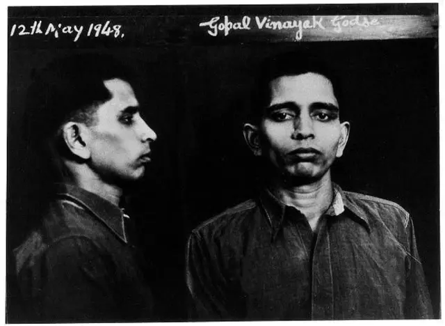 નથુરામ ગોડસે, બીબીસી ગુજરાતી, ભારતનો ઇતિહાસ, ભારતની આઝાદી, ગાંધી, ગાંધીજીની હત્યા, વિનાયક દામોદર સાવરકર, હિન્દુત્વ, ભારત, ગુજરાત, પોરબંદર, આઝાદીનો ઇતિહાસ, ગાંધીની હત્યાના આરોપી, મુંબઈ