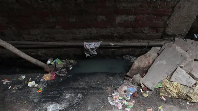 మురికినీరు దోమల సంఖ్య పెరిగేందుకు దోహదపడుతుంది